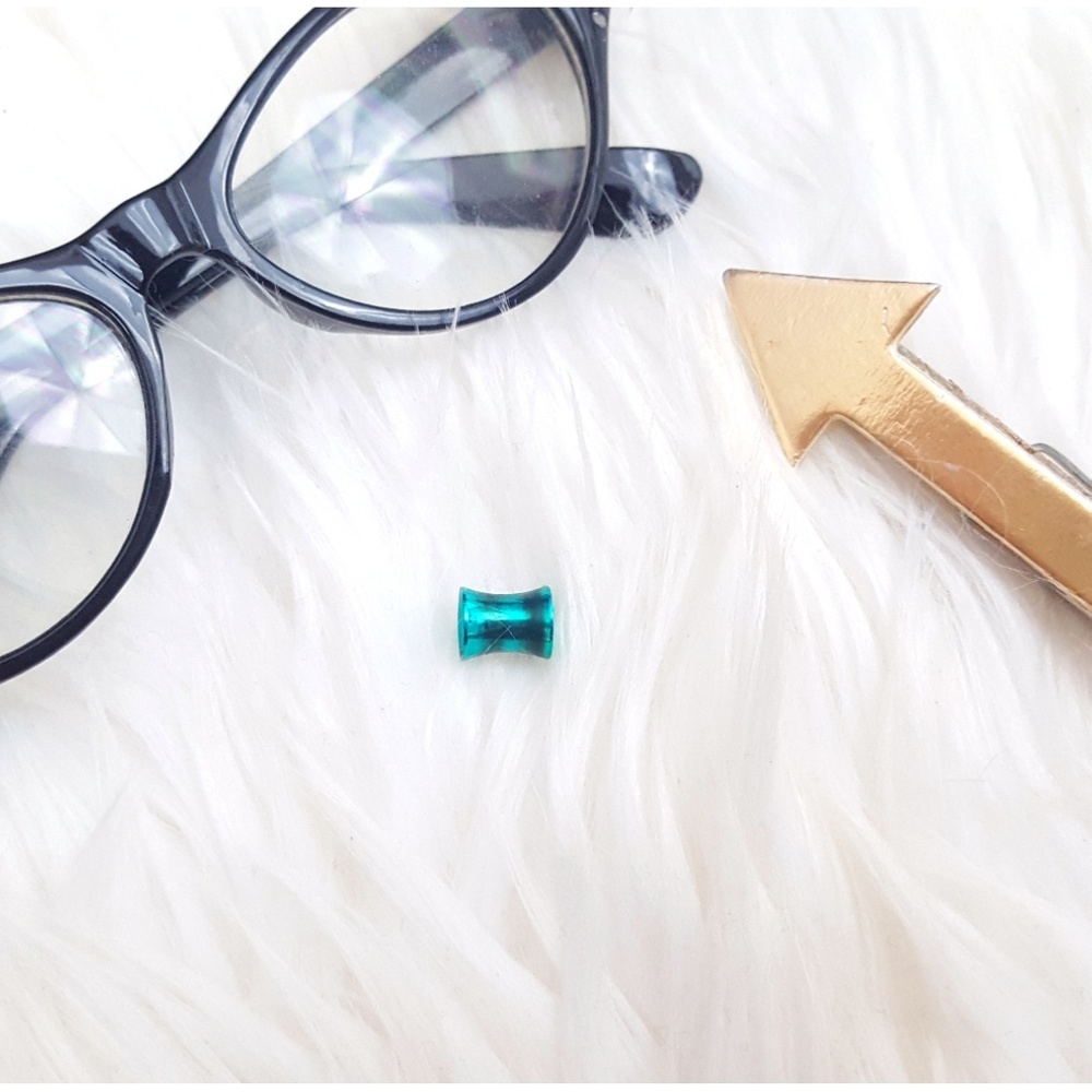 Hot Topic • Deep Turquoise Single Tunnel Gauge / Plug (2g)